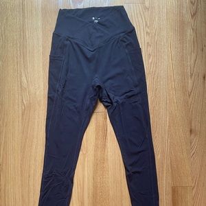 Buffbunny onyx black monarch crossover leggings with pockets size small